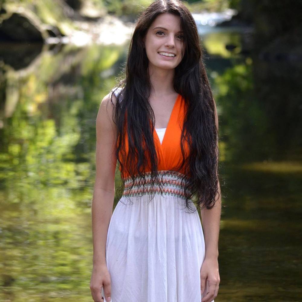 Meet your Posher, Rebecca